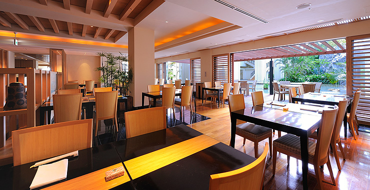 http://www.terrace.co.jp/en/busena/archives/img/restaurant_bar/pic/mahae_01.jpg