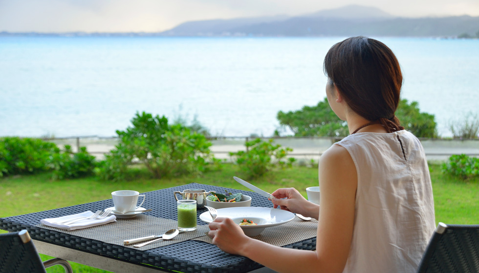 breakfast table in the terrace with ocean view