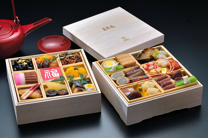 お重に入れられたおせち料理